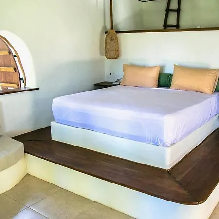 Beach-Front Sumbawa Surf House Lemonga Exterior photo