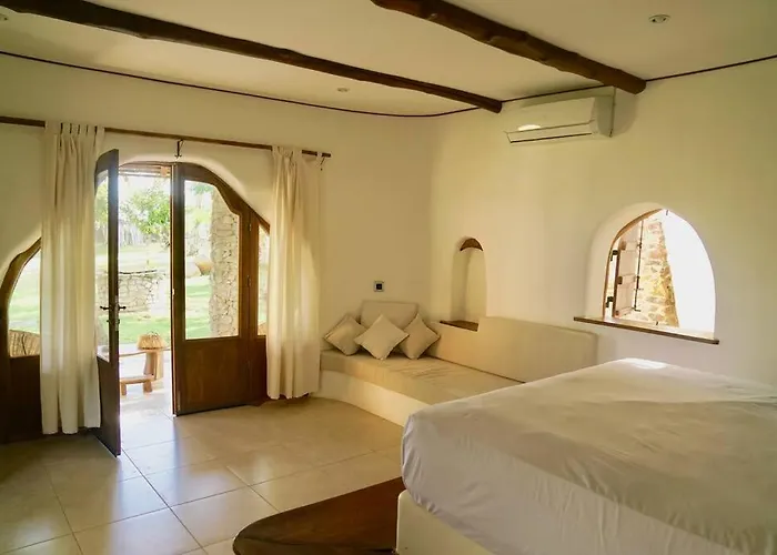 Beach-Front Sumbawa Surf House
