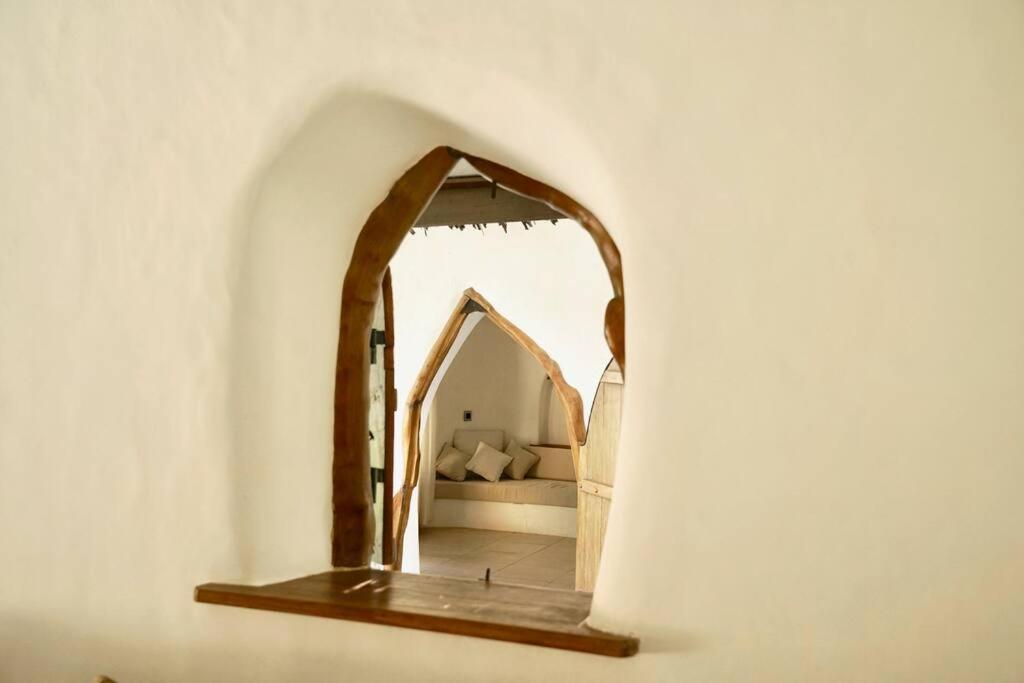 Beach-front Sumbawa Surf House * Lemonga